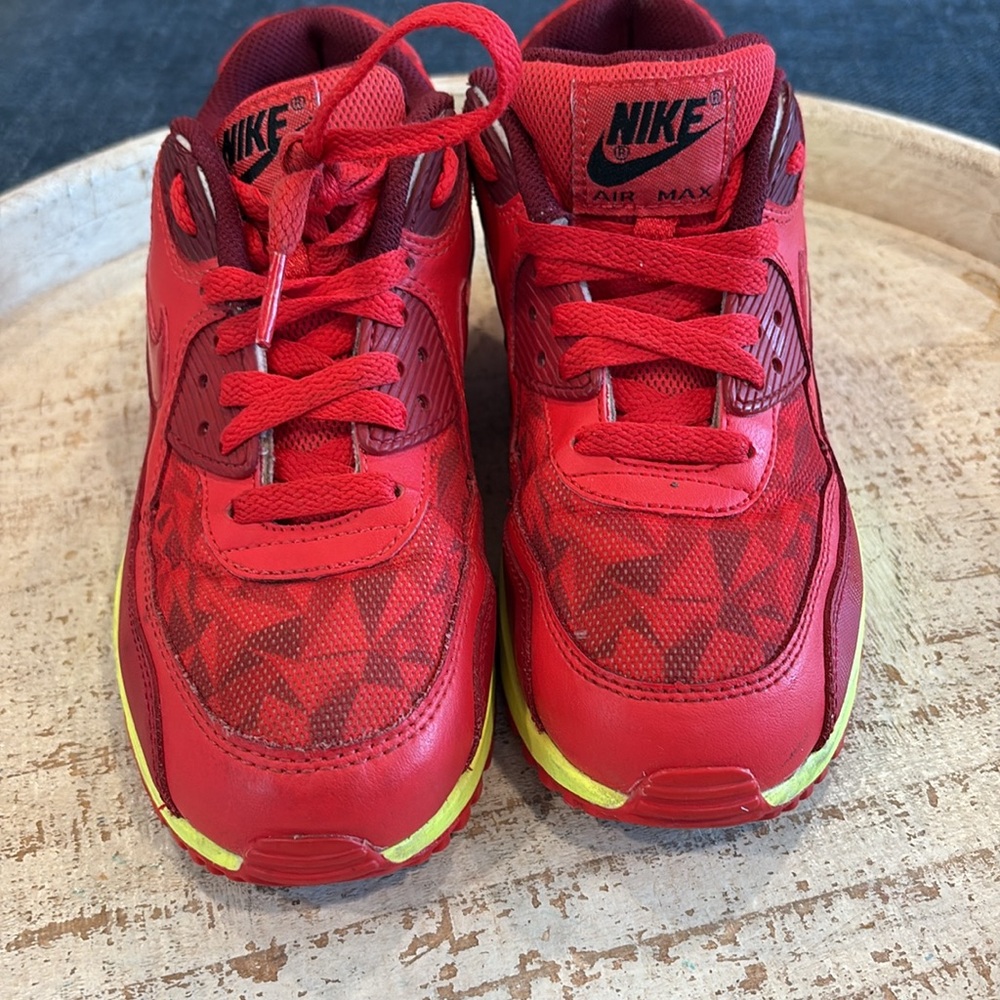 Nike Air Max 90 (GS) university red size 5Y
